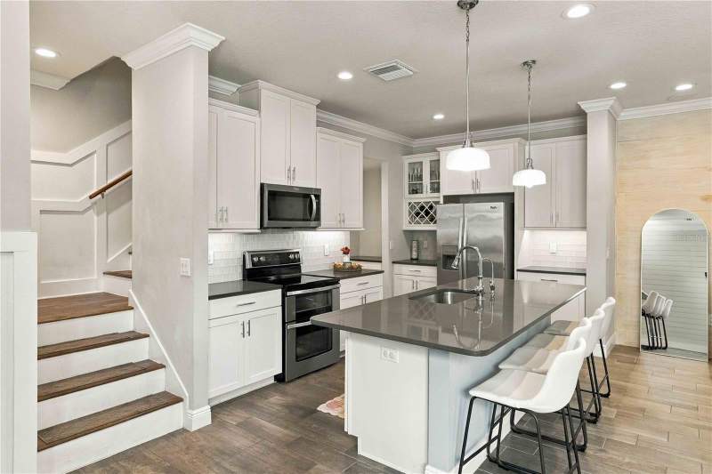 4 bedroom Townhouse at 2117 Lake Waters Place, Long Lake Ranch Village 6, Lutz — photo 2