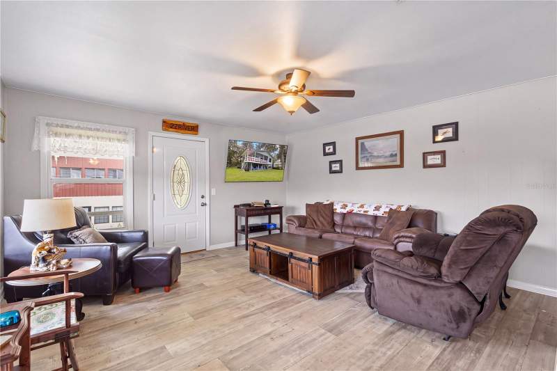 2 bedroom Single Family Residence at 473 SE 964 Street, Old Town, Old Town — photo 4