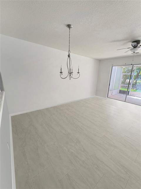 4924 Chatham Gate Drive, Riverview FL - photo 7 of 39
