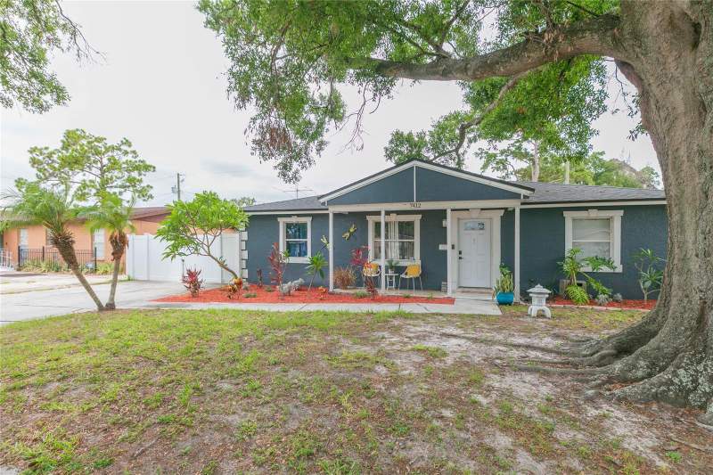 4 bedroom Single Family Residence at 7412 Kingston Drive, Winston Park Unit 2, Tampa — photo 2