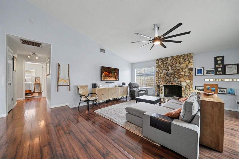 3 bedroom Single Family Residence at 144 SPOONHOUR DRIVE, SAUSALITO SEC 4, CASSELBERRY — photo 2