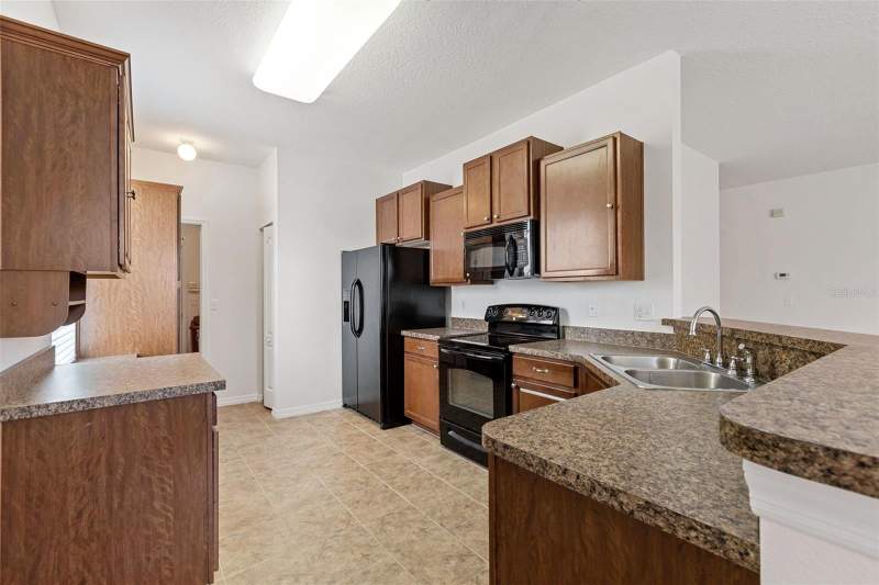3 bedroom Single Family Residence at 2616 Walden Woods Drive, Whispering Woods Ph 1, Plant City — photo 4