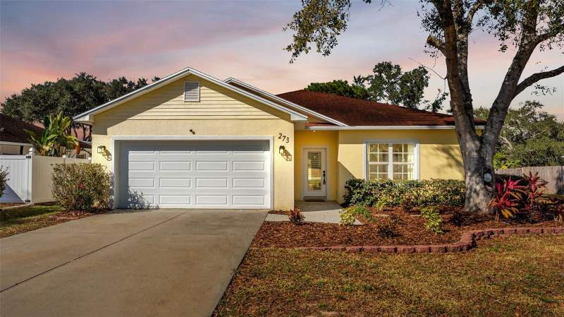Groveland Hidden Lakes Estates
