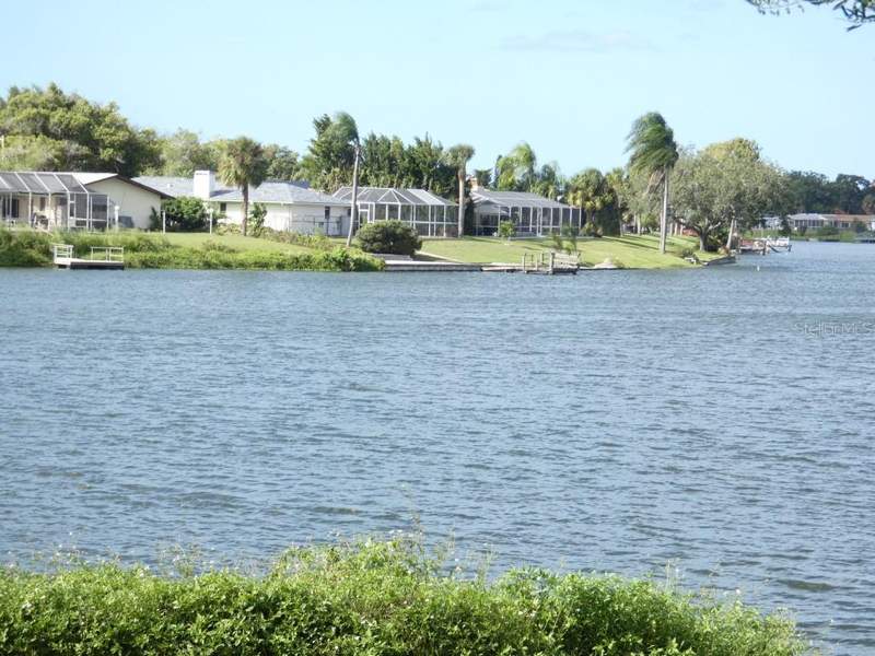 3 bedroom Single Family Residence at 7655 Vienna Lane, Regency Park, Port Richey — photo 4
