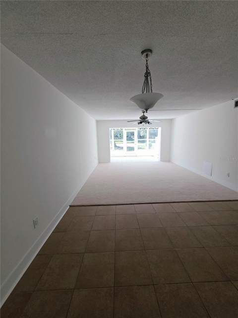 4580 Overlook Drive #190, St Petersburg FL - photo 9 of 44
