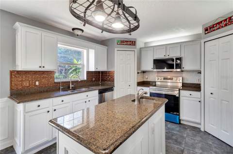 7642 Park Hill Avenue, Leesburg FL - photo 18 of 53