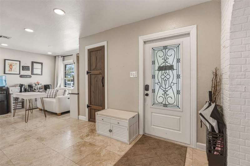 4 bedroom Single Family Residence at 101 Marlin Drive, Charlotte Park, Punta Gorda — photo 5