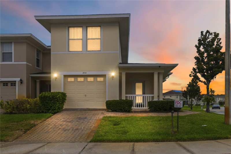 3 bedroom Townhouse at 2041 Lacie Jo Lane, Cypress Lakes Twnhms Ph 2 Unit 2, Kissimmee — photo 1