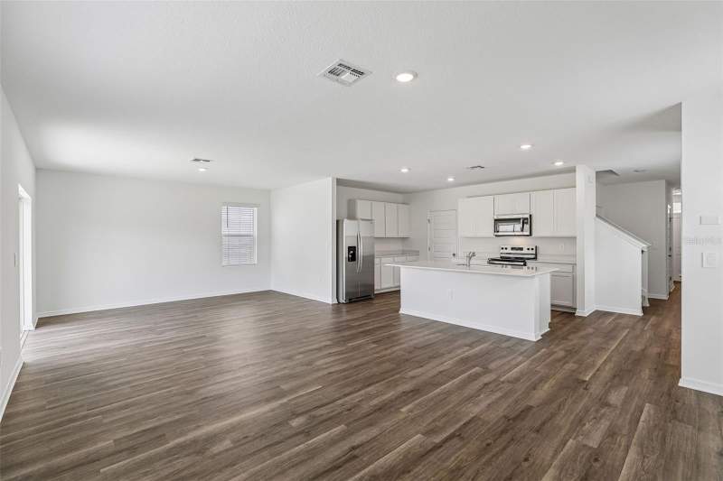 4 bedroom Single Family Residence at 4227 Evernia Road, Avalon Park Tavares, Tavares — photo 3
