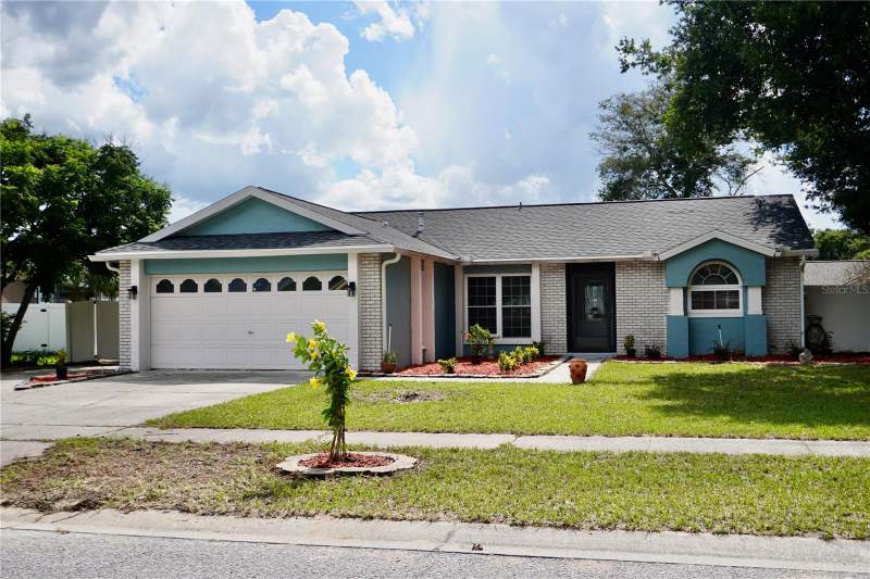 3 bedroom Single Family Residence at 2205 PINK GRAPEFRUIT TRAIL, GREATER GROVES PH 01, CLERMONT — photo 1