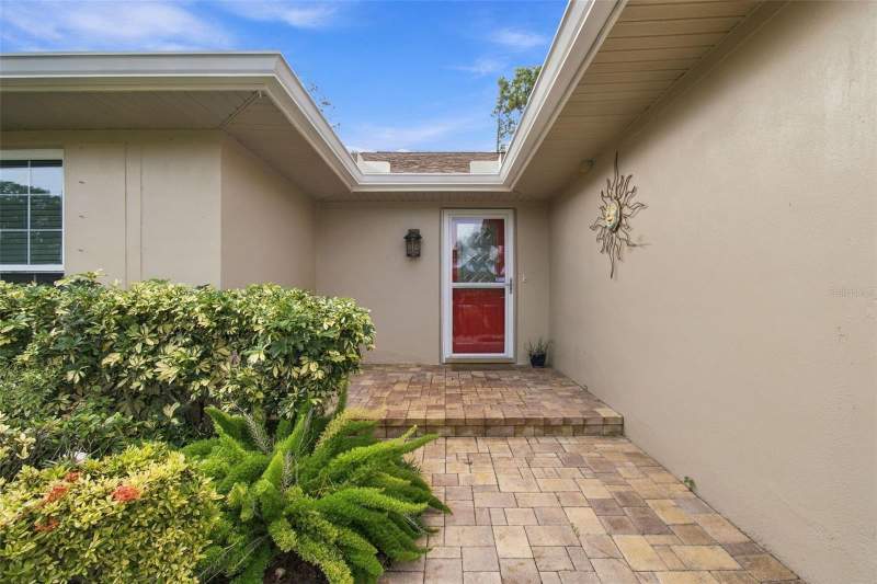3 bedroom Single Family Residence at 2254 Heron Cir, Sound South Unit Two, Clearwater — photo 2
