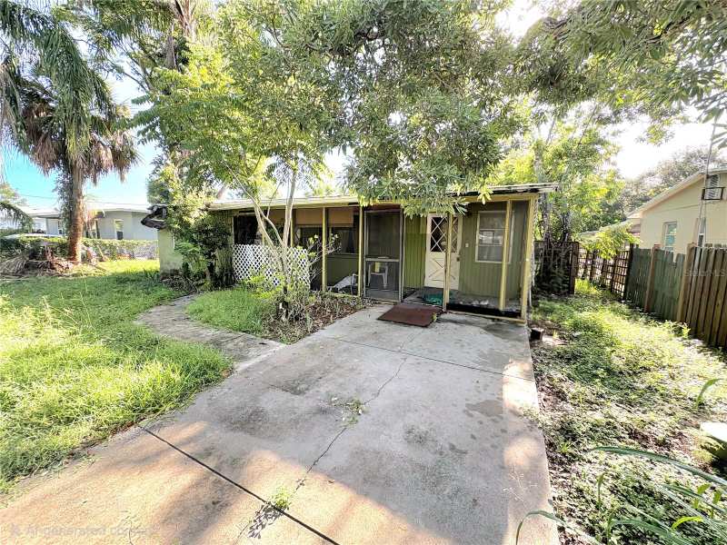 2 bedroom Single Family Residence at 5214 Rilma Avenue, Armstrong Acres, Sarasota — photo 1