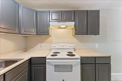 6345 Newtown Circle #45B2, Tampa FL - photo 6 of 6