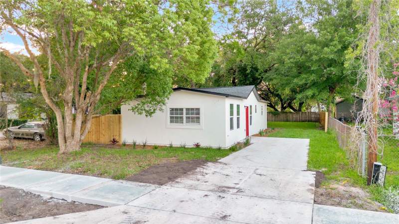 2 bedroom Single Family Residence at 1701 E Bay Street, Joe Louis Park First Add, Winter Garden — photo 4