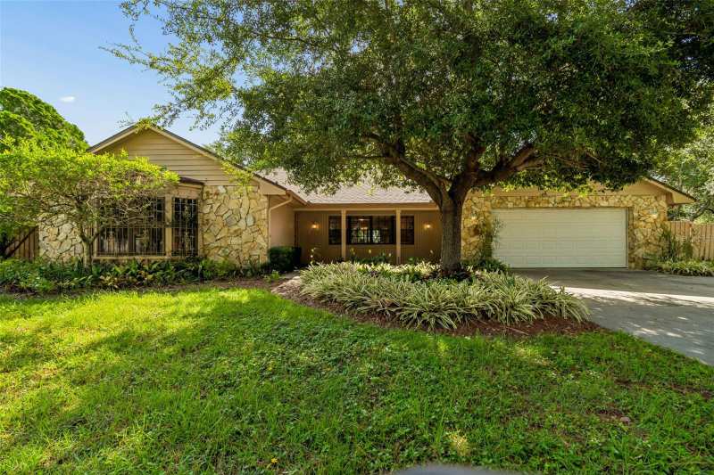 3 bedroom Single Family Residence at 16509 Round Oak Drive, North Lakes Sec E Unit 1, Tampa — photo 1