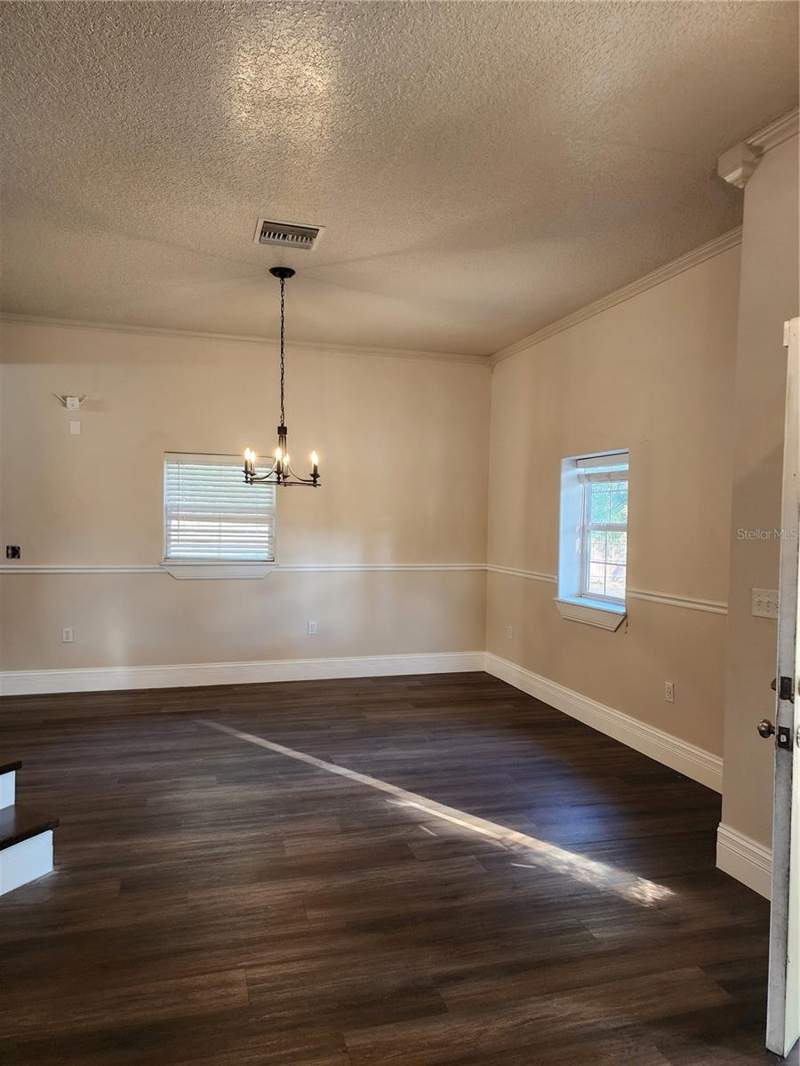 5 bedroom Single Family Residence at 24247 Wolf Branch Road, Acreage & Unrec, Sorrento — photo 5
