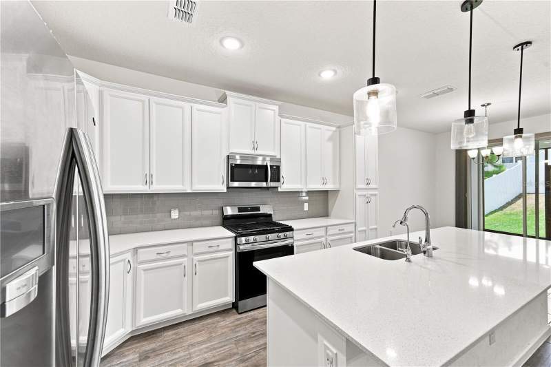 4 bedroom Single Family Residence at 2463 Natoma Boulevard, Summerbrooke Ph 4, Mount Dora — photo 4