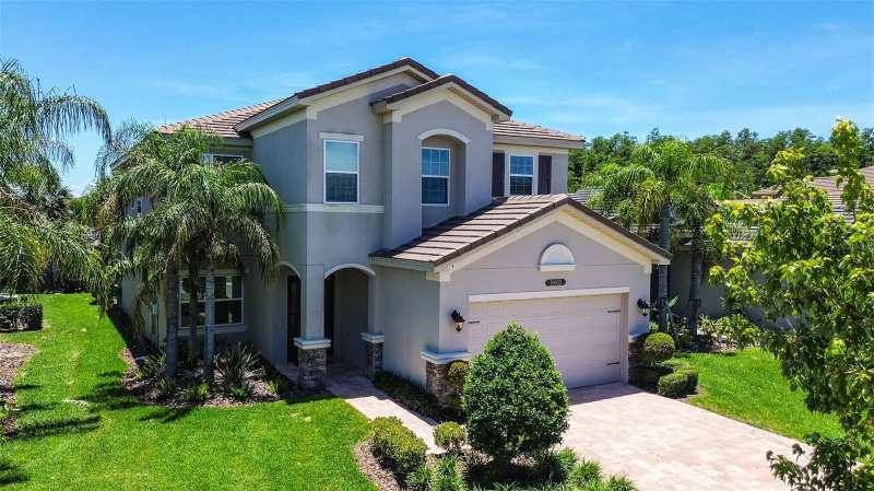 5 bedroom Single Family Residence at 30932 Lindentree Drive, Ridge Wiregrass M23 Ph 3, Wesley Chapel — photo 1