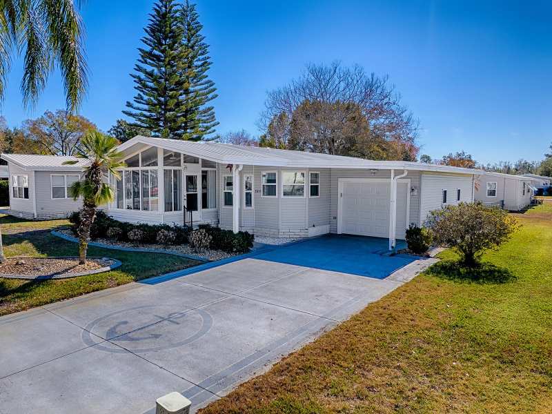 2 bedroom Manufactured Home at 3217 Manatee Road, Tavares Fox Run Mobile Home, Tavares — photo 1
