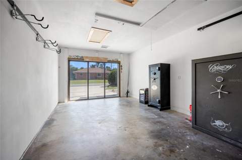 11639 Claremont Drive, Port Charlotte FL - photo 18 of 40