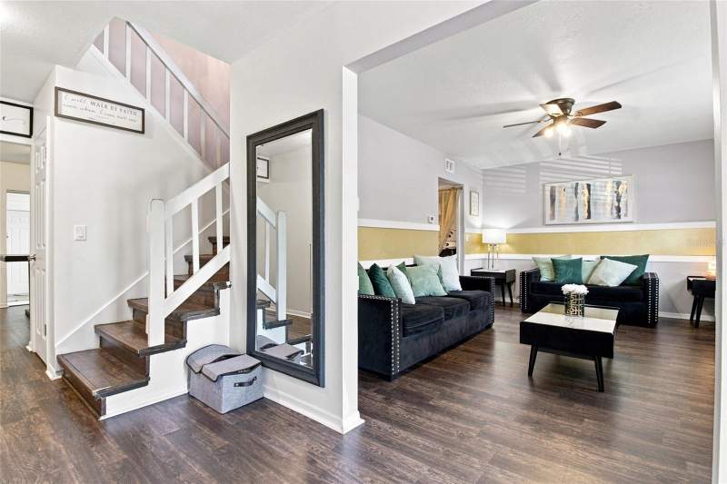 2 bedroom Townhouse at 3039 Abbey Court, Harvard Arms Twnhs, Clearwater — photo 2