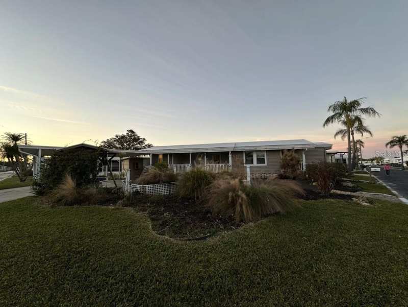 2 bedroom Mobile Home at 120 Oriole Road, Ranch Mobile, Clearwater — photo 1