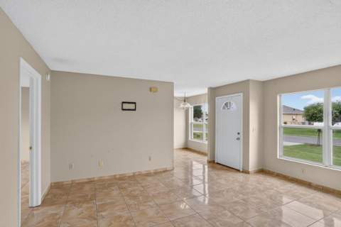 145 Dorchester Court, Kissimmee FL - photo 6 of 34