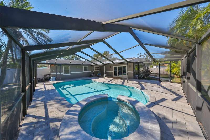 3 bedroom Single Family Residence at 6101 37th Avenue, Sheryl Manor, St Petersburg — photo 2
