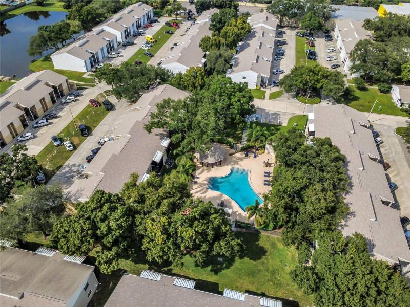 2 bedroom Condominium at 3811 N Oak Drive #E51, Fairoaks North A Condo, Tampa — photo 3