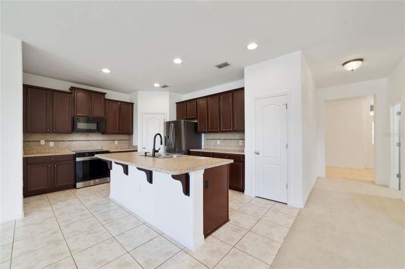 4 bedroom Single Family Residence at 8036 Crushed Pepper Avenue, Enclave/Lk Jean, Orlando — photo 5