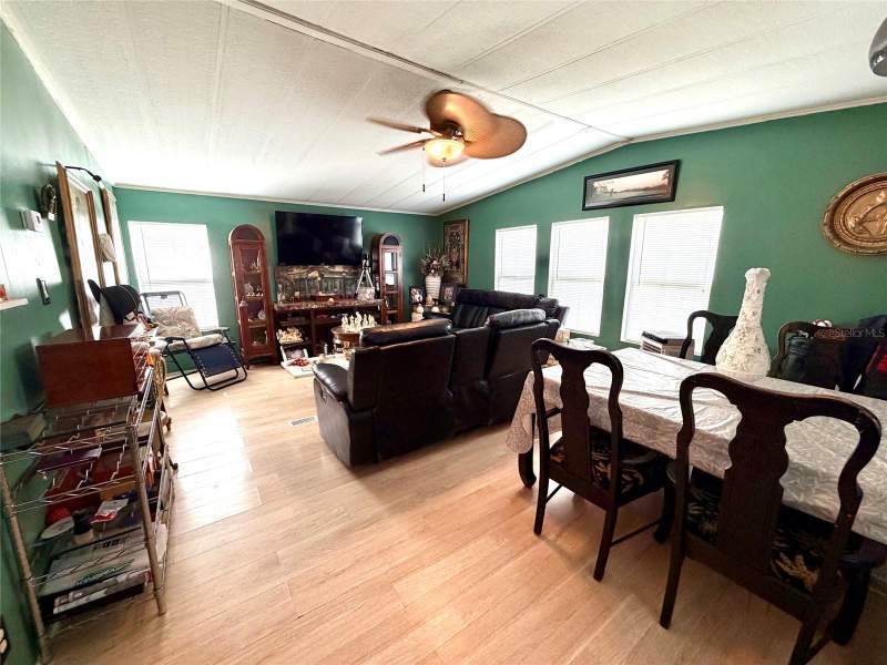 3 bedroom Manufactured Home at 11330 Sage Avenue, Griffin Park, New Port Richey — photo 5