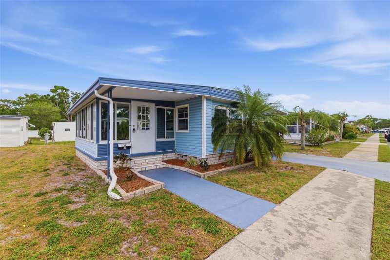 2 bedroom Mobile Home at 6100 62nd Avenue #38, Greenbrier Village Inc M/H Unrec, Pinellas Park — photo 1