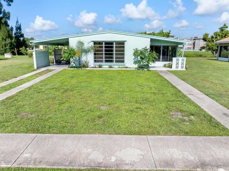 2 bedroom Single Family Residence at 3107 Easy Street, Port Charlotte Sec 011, Port Charlotte — photo 1