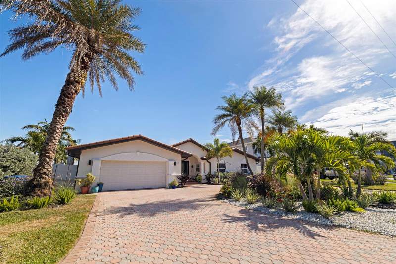 3 bedroom Single Family Residence at 7827 9TH AVENUE, SOUTH CSWY ISLE YACHT CLUB ADD, ST PETERSBURG — photo 3