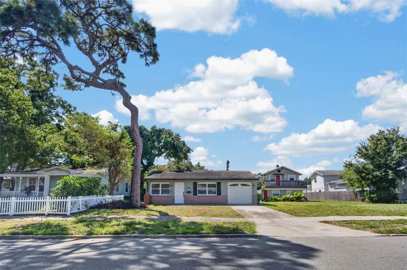 3 bedroom Single Family Residence at 2138 7th Avenue, Sunshine Park, St Petersburg — photo 2