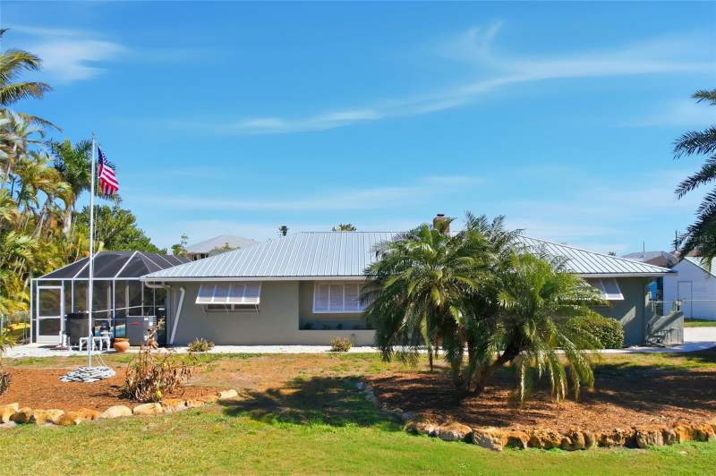 3 bedroom Single Family Residence at 2740 SANIBEL BOULEVARD, GULFHAVEN, ST JAMES CITY — photo 5