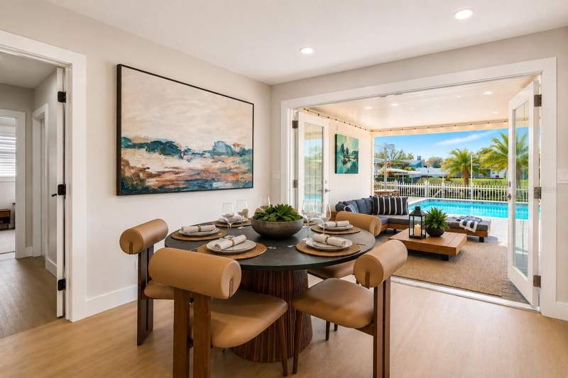 5 bedroom Single Family Residence at 8722 Hickorywood Lane, Bay Crest Park Unit 08, Tampa — photo 3