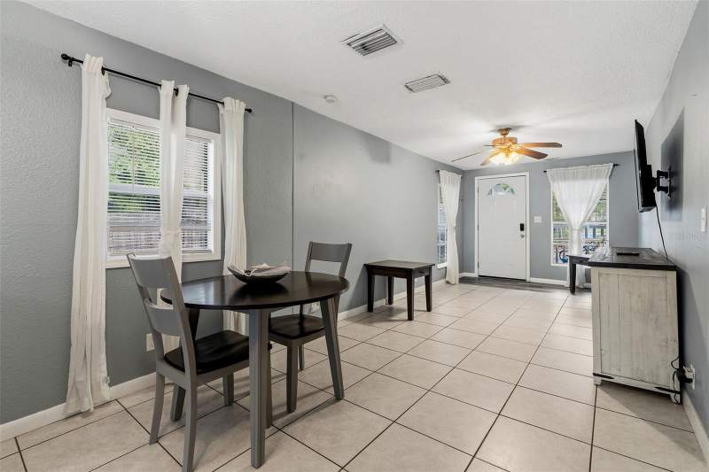 2 bedroom Single Family Residence at 1171 Highland Court, Cresent Lake Gardens, St Petersburg — photo 5