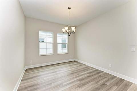 10186 Surrey Rose Drive, San Antonio FL - photo 18 of 35