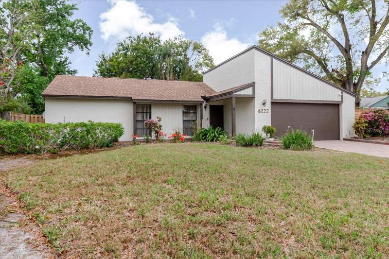 4 bedroom Single Family Residence at 8222 La Serena Drive, Lago Vista Unit 2, Tampa — photo 5