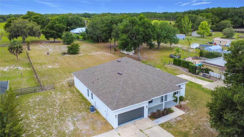 4 bedroom Single Family Residence at 28549 SHIRLEY SHORES ROAD, SUNSET GROVES UNIT 03, TAVARES — photo 4
