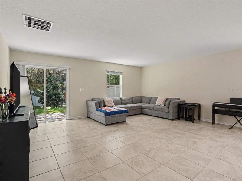 5 bedroom Single Family Residence at 4469 Bluff Oak Loop, Storey Creek Ph 1, Kissimmee — photo 4