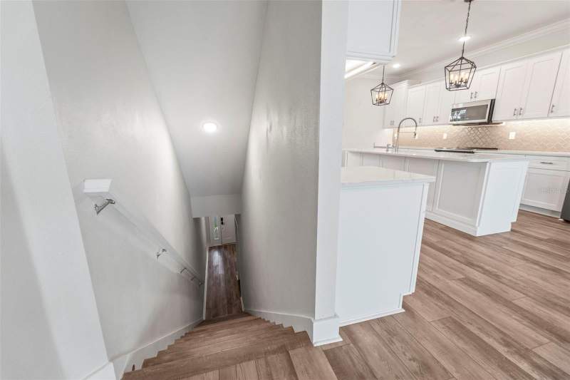 3 bedroom Townhouse at 1299 Savona Drive, Riviera Twnhms, St Petersburg — photo 4