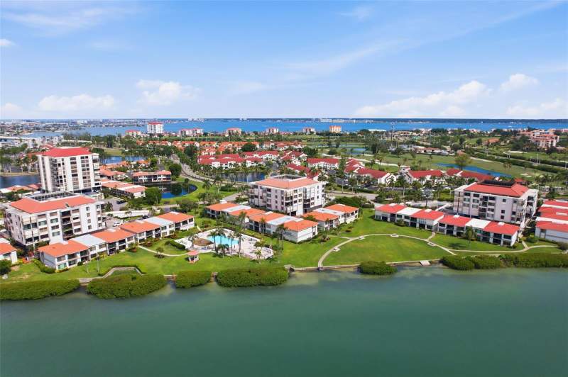 Bahia Del Mar