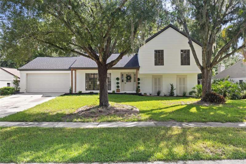 4 bedroom Single Family Residence at 3720 Murray Dale Drive, Bloomingdale Sec J, Valrico — photo 2