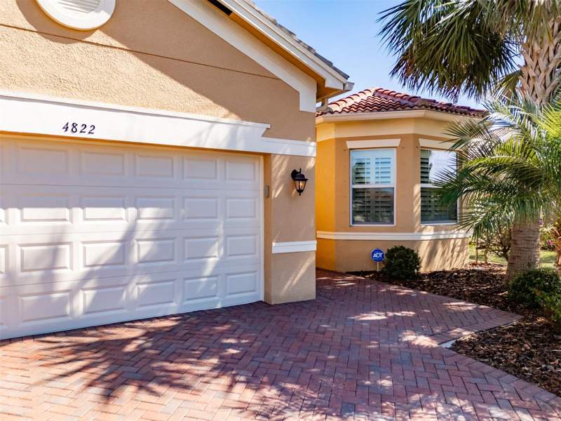 3 bedroom Single Family Residence at 4822 Grand Banks Drive, Valencia Lakes Tr O, Wimauma — photo 2
