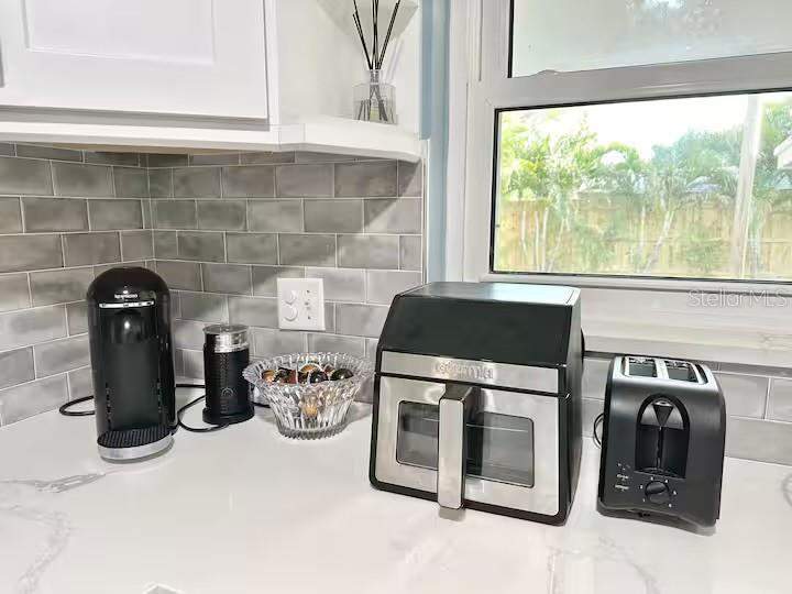 3 bedroom Single Family Residence at 1080 16th Avenue, Ridge Park, Largo — photo 5