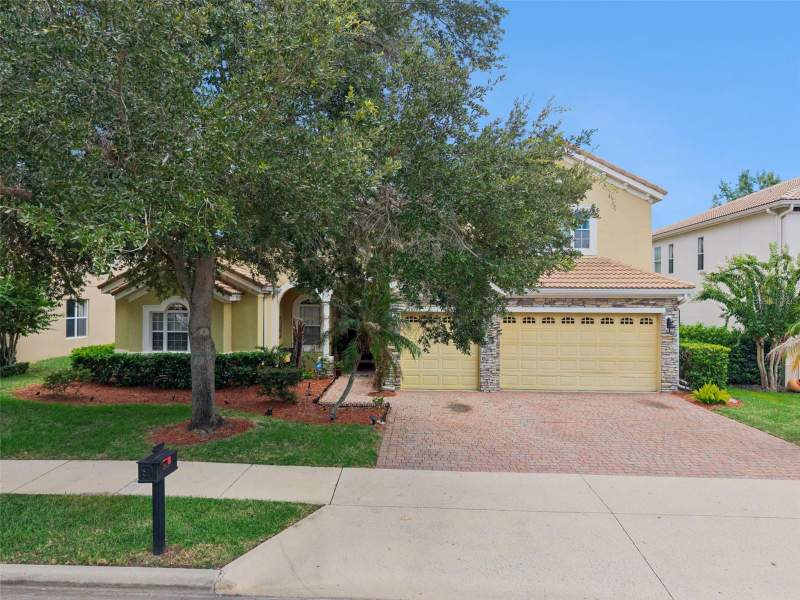 5 bedroom Single Family Residence at 2027 Rickover Place, Bronsons Lndgs F & M, Winter Garden — photo 2