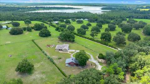 3351 SE 164Th Terrace, home for sale in Ocklawaha 32179