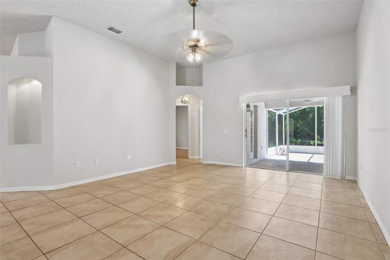 3 bedroom Single Family Residence at 10216 Charleston Corner Road, Meadow Brook Unit 1, Tampa — photo 3
